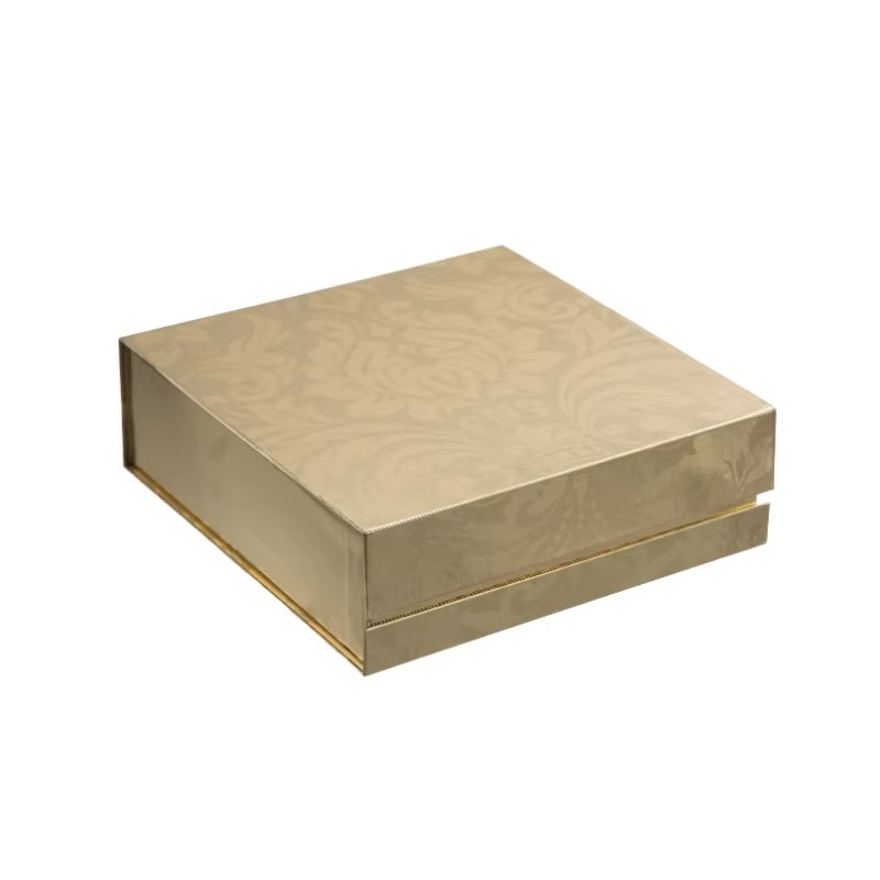 Custom Luxury Gift Box｜Magneti - Luxury Gold Skincare recension och pris
